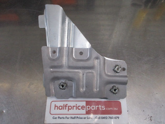 Mitsubishi Triton ME/MF/MG/MH/MJ Genuine Right Hand Front Window Glass Slider New Part