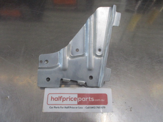 Mitsubishi Triton ME/MF/MG/MH/MJ Genuine Right Hand Front Window Glass Slider New Part