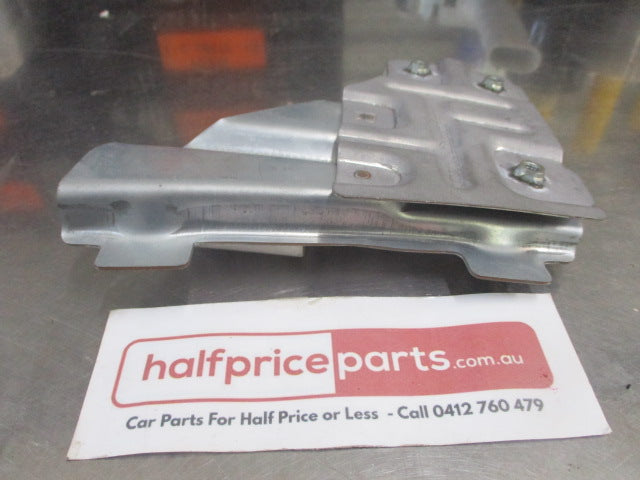 Mitsubishi Triton ME/MF/MG/MH/MJ Genuine Right Hand Front Window Glass Slider New Part