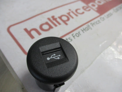Suzuki Jimny JB64W-XG-XL-XC Genuine USB Socket New Part