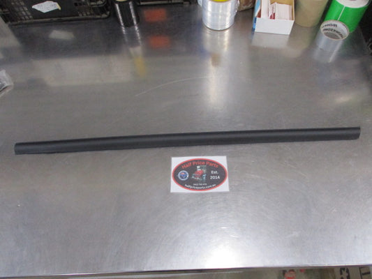 Hyundai Tucson Genuine Left Hand Front Outer Door Weather Strip New Part