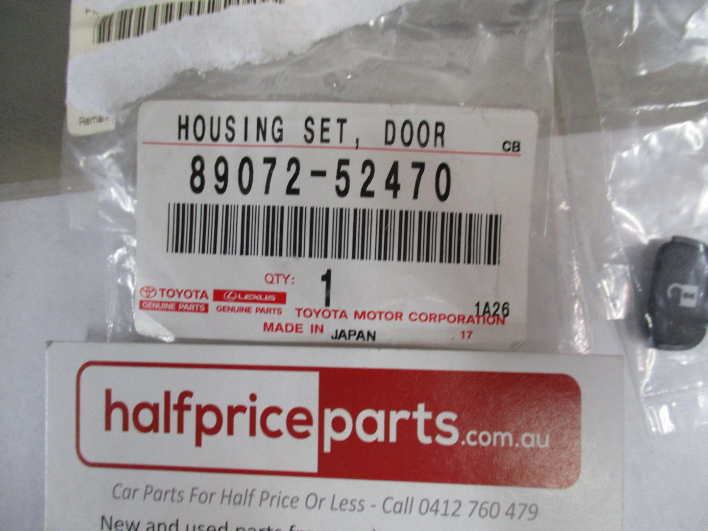 Toyota Yaris/IQ/Urban Cruiser Genuine Remote Housing Set New Part