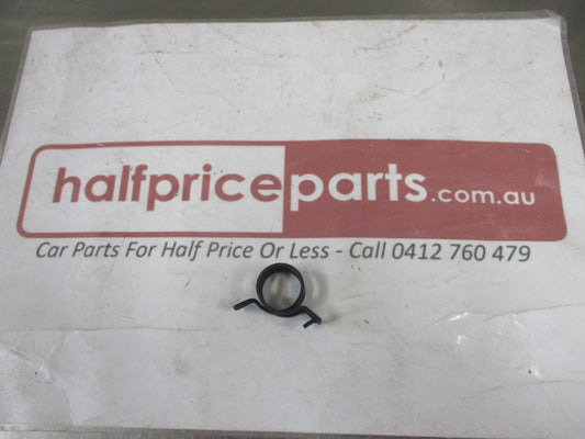 Holden RG Colorado Genuine Engine Oil Coolant Intet Hose Clamp New Part