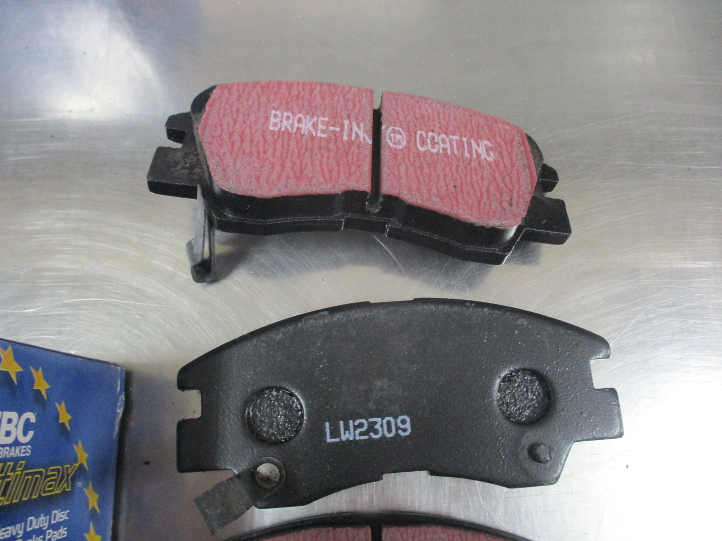 EBC Ultimax Front Brake Pads To Suit Mitsubishi Pajero / Delica New Part