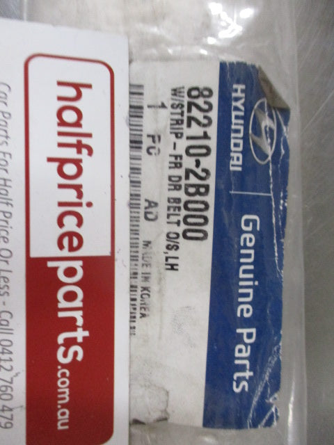 Hyundai Santa Fe Genuine Left Hand Front Outer Weather Strip New Part