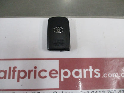 Toyota Kluger Genuine Smart Key Remote 4 Buttons New Part
