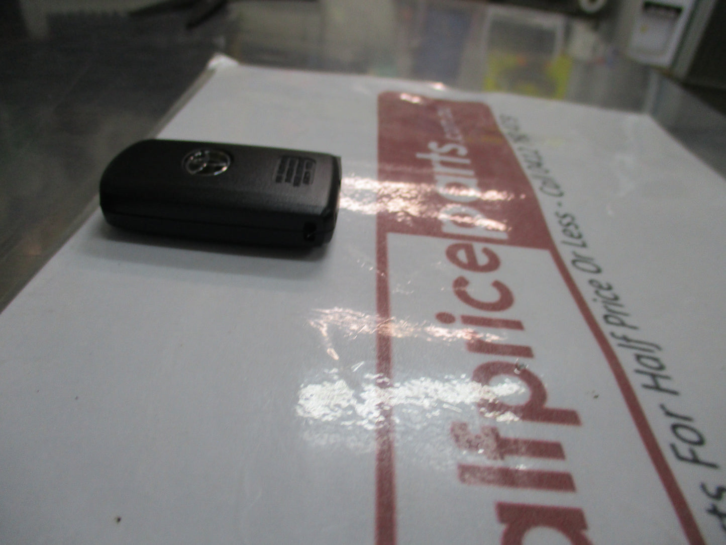 Toyota Kluger Genuine Smart Key Remote 4 Buttons New Part