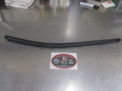 Hyundai Tucson Genuine Left Hand Front Window Belt Weather Strip Seal New Part