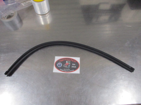 Hyundai Tucson Genuine Front Left Belt Weather Strip New Part
