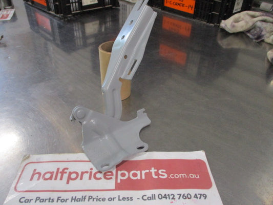 Ford PX Ranger 2.2ltr-3.2ltr Genuine Right Hand Bonnet Hinge New Part