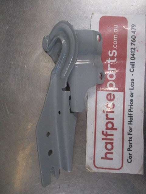Ford PX Ranger 2.2ltr-3.2ltr Genuine Right Hand Bonnet Hinge New Part