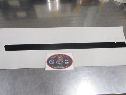 Suzuki Grand Vitara Genuine Left Hand Upper Left Black Out Tape New Part