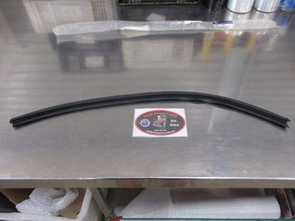 Hyundai i30 Genuine Left Hand Front Door Inside Weather Strip New Part