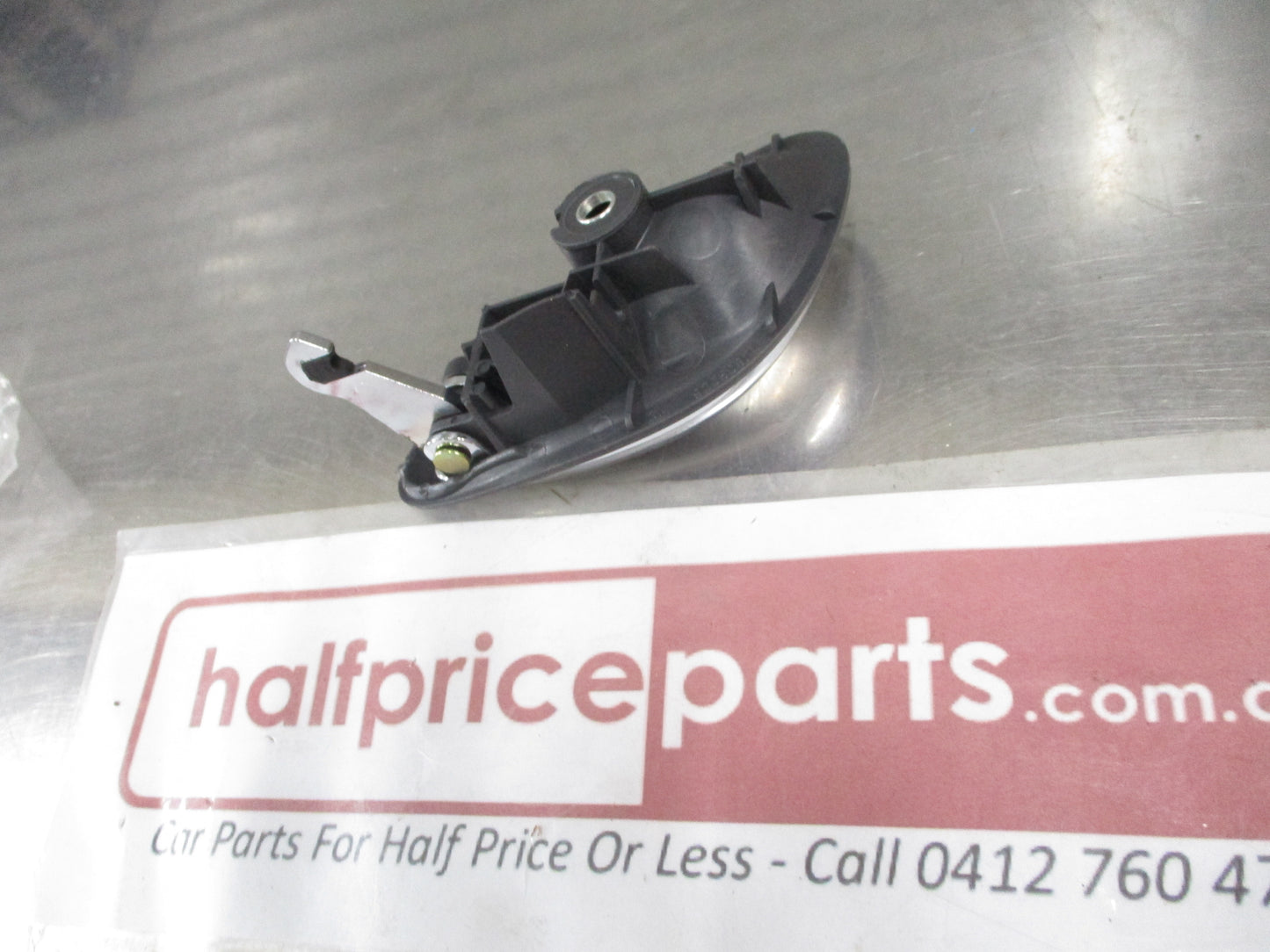 Holden VT-VX-VY Commodore Genuine Drivers Front Door Inner Chrome Handle New Part