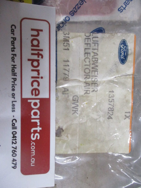 Ford Focus Genuine Center Middle Under Tray Cover New Part