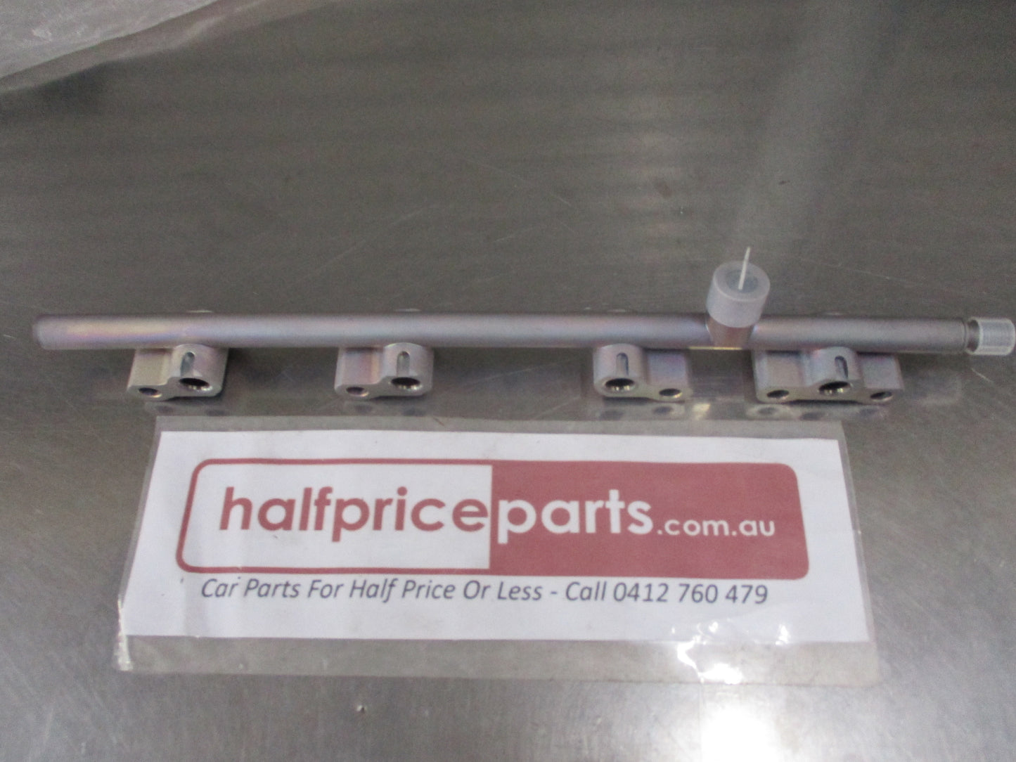 Nissan Rogue/Juke Genuine Fuel Rail New Part