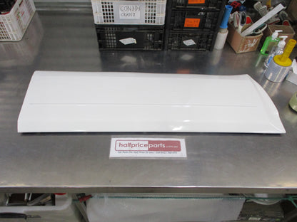 Mitsubishi Pajero Genuine Left Hand Front Door Outer Molding Factory White New Part