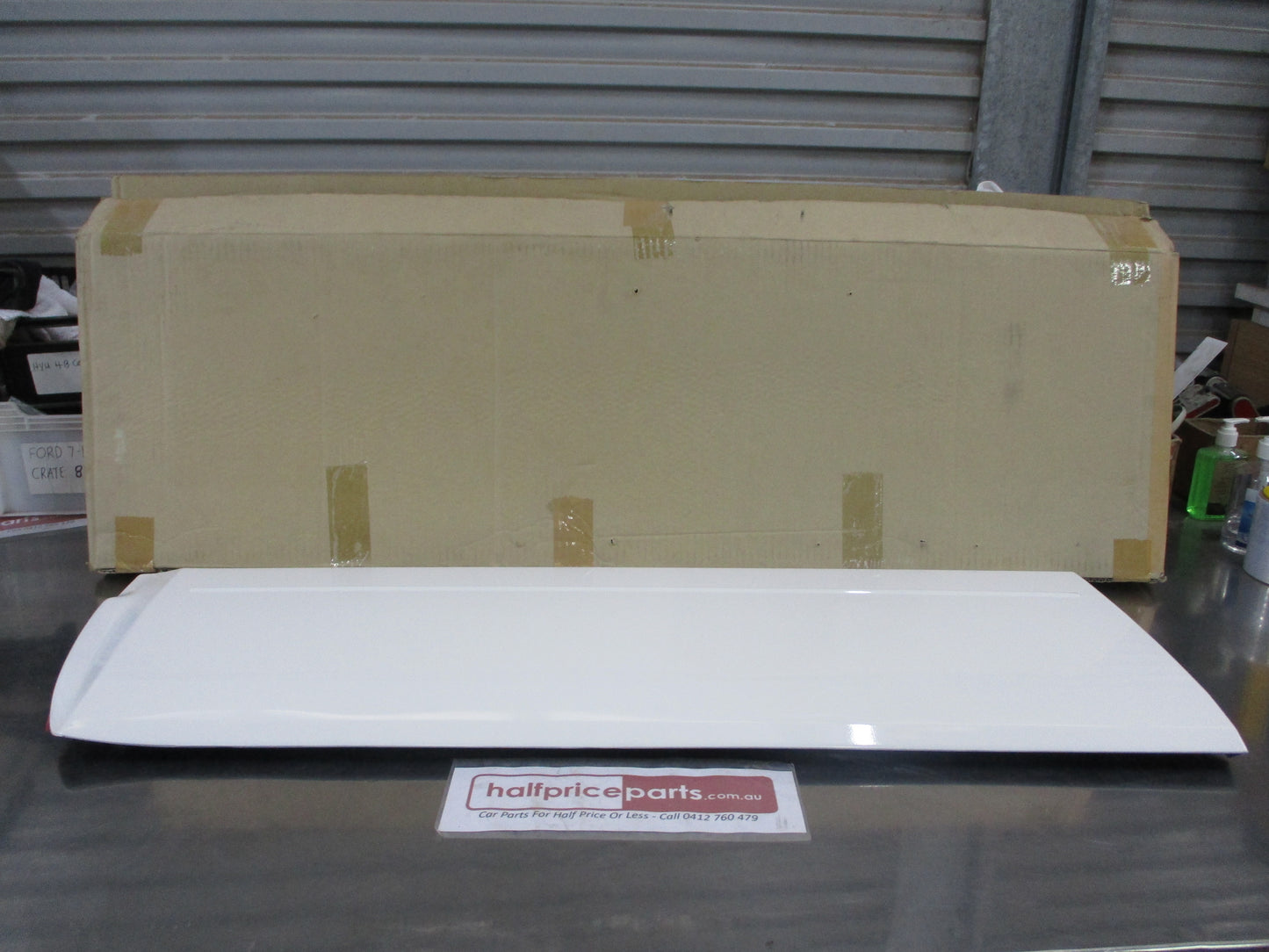 Mitsubishi Pajero Genuine Left Hand Front Door Outer Molding Factory White New Part
