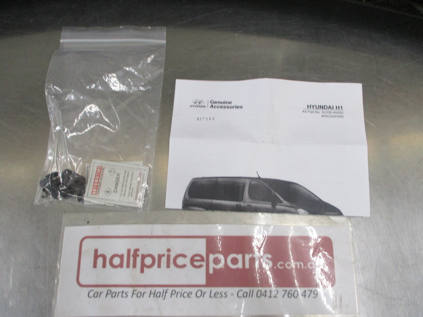 Hyundai Iload/IMax Genuine Tinted Drivers/Passenger Front Weathershiels Kit New Part