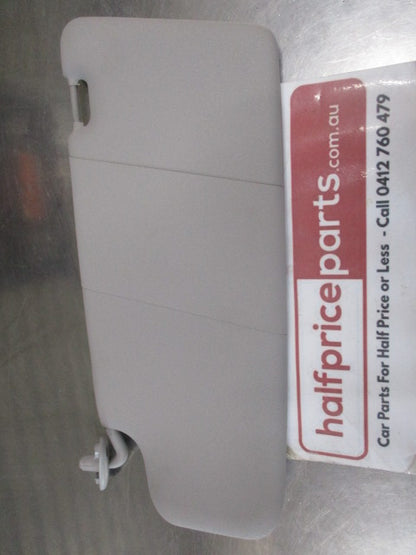 Ford Focus LR Genuine Right Hand Front Sunvisor With Personal Mirror New Part