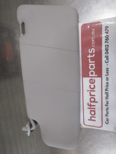 Ford Focus LR Genuine Right Hand Front Sunvisor With Personal Mirror New Part