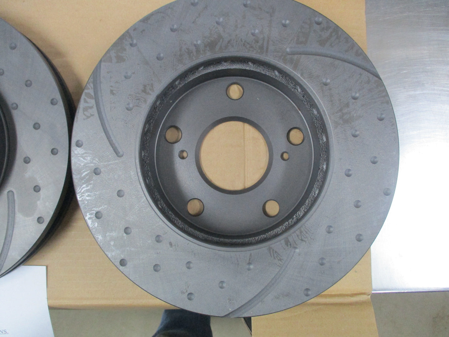 RDA Slotted & Dimpled Front Rotor Pair To Suit Holden Apollo / Toyota Camry New Part