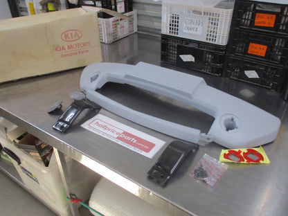 Kia Sorento Genuine Front Center Bumper Guard Assembly (Unpainted Factory Primer) New Part