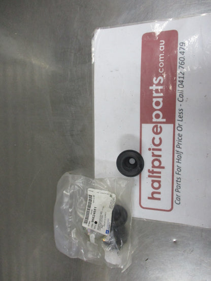 Holden Captiva Genuine Rear Tailgate Wiper Arm Grommet New Part