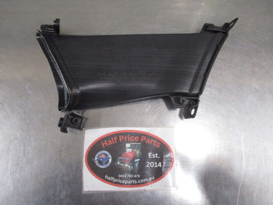 Hyundai Santa Fe Genuine Left Hand Front Bumper Air Duct New Part