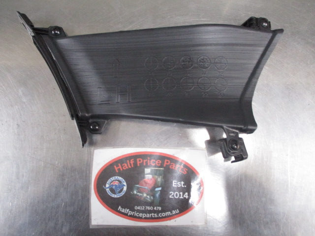 Hyundai Santa Fe Genuine Left Hand Front Bumper Air Duct New Part