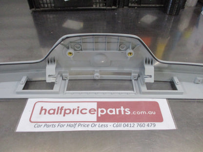 Kia Sportage Genuine rear tailgate garnish/number plate light holder with badge New Part