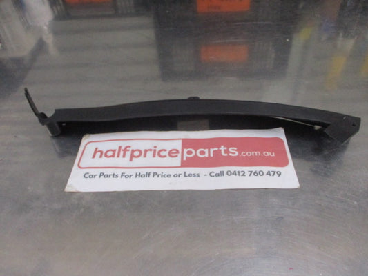 Ford Focus LS/LT Genuine Left Hand Front Bumper Retainer New Part