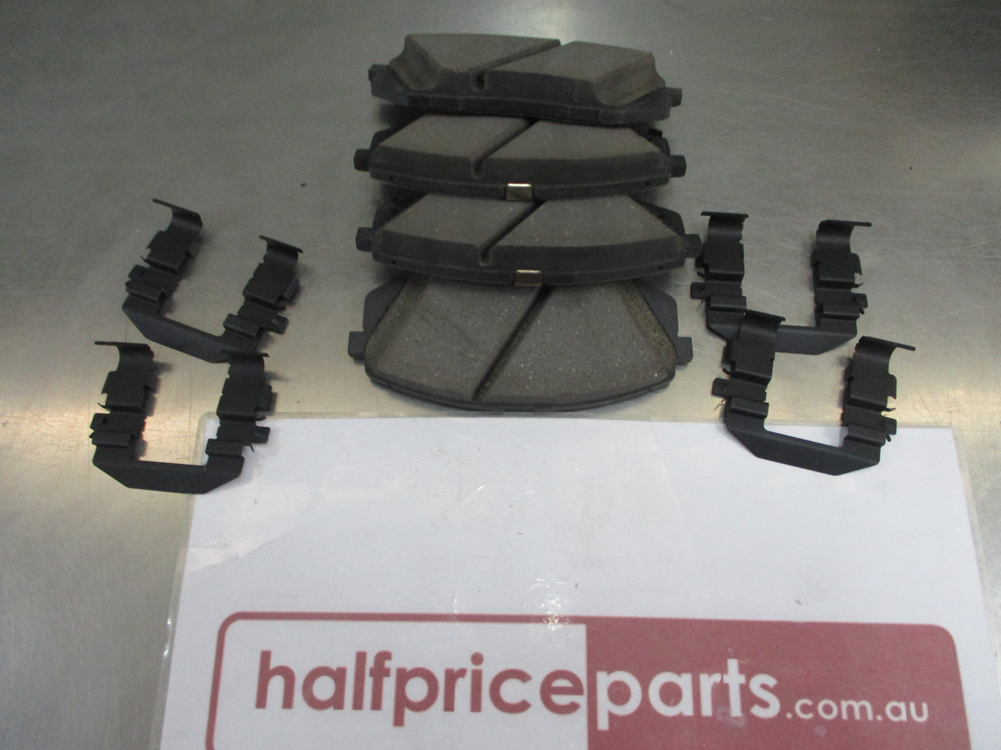 KIa Seltos Genuine Front Disc Brake Pad Set New Part