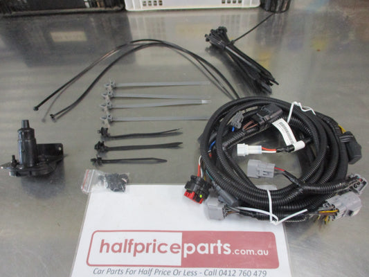 Toyota Hilux GUN126R Genuine 7 Pin Round Trailer Wiring Harness New Part