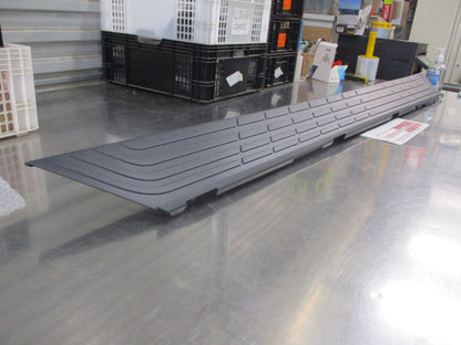 Mitsubishi NW Pajero Genuine Right Hand Side Step Cover Panel New Part