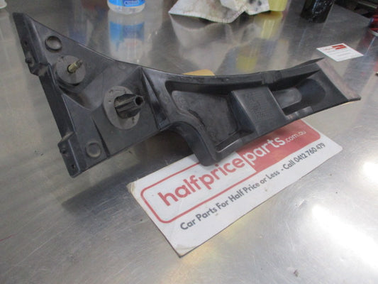 Ford Focus Genuine Left Hand Rear Bumper Bracket New Part