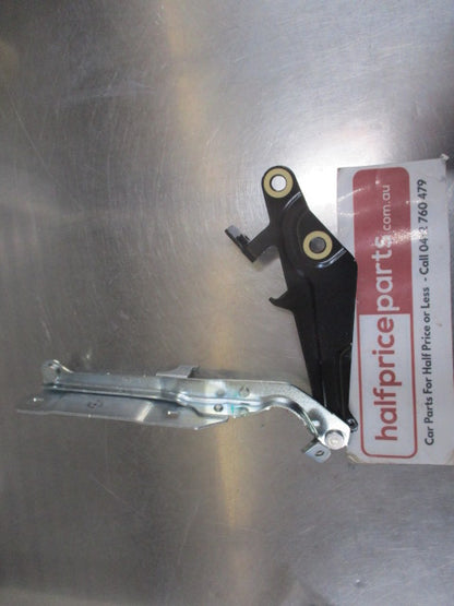 Ford Mustang CZG Genuine Left (Passengers Side) Bonnet Hinge New Part