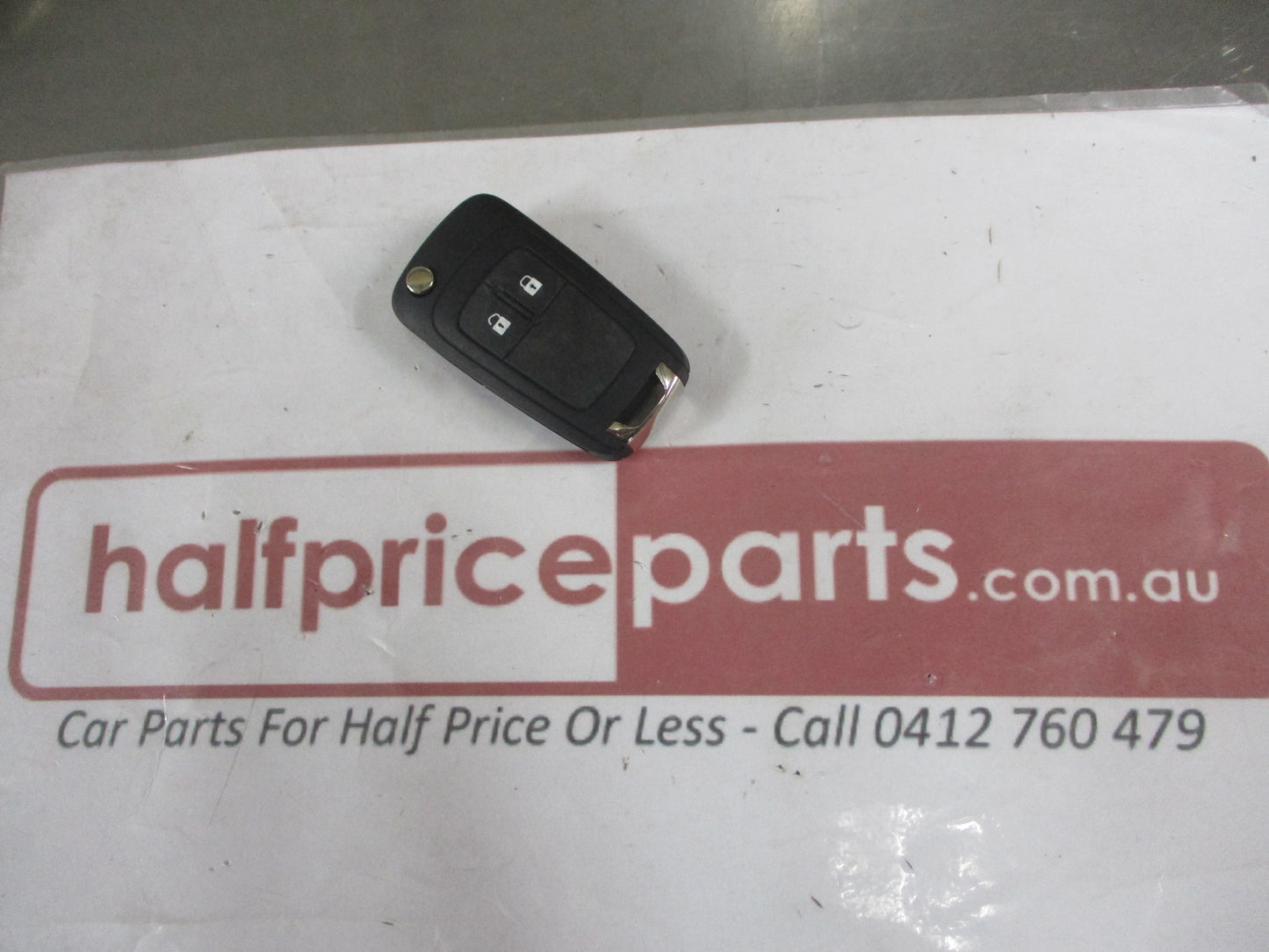 Holden Cruze Hatch-Sedan Genuine 2 Button Flip Key New Part