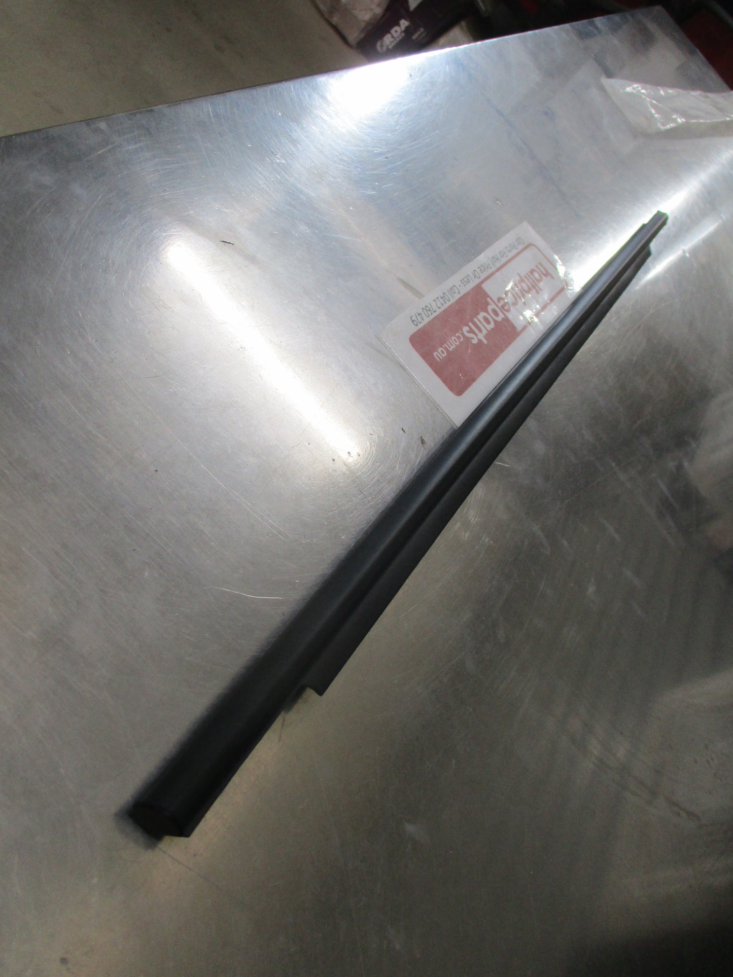 Kia Soul Genuine Right Hand Rear (Drivers) Belt Moulding Weatherstrip New Part