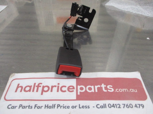 Ford Kuga MK2 Genuine Left Hand Rear Seat Belt Buckle Assembly New Part