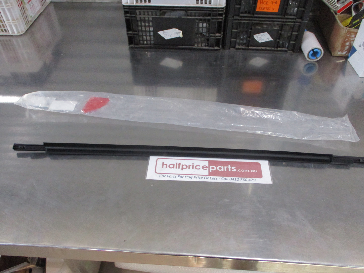 Kia Soul Genuine Right Hand Rear (Drivers) Belt Moulding Weatherstrip New Part