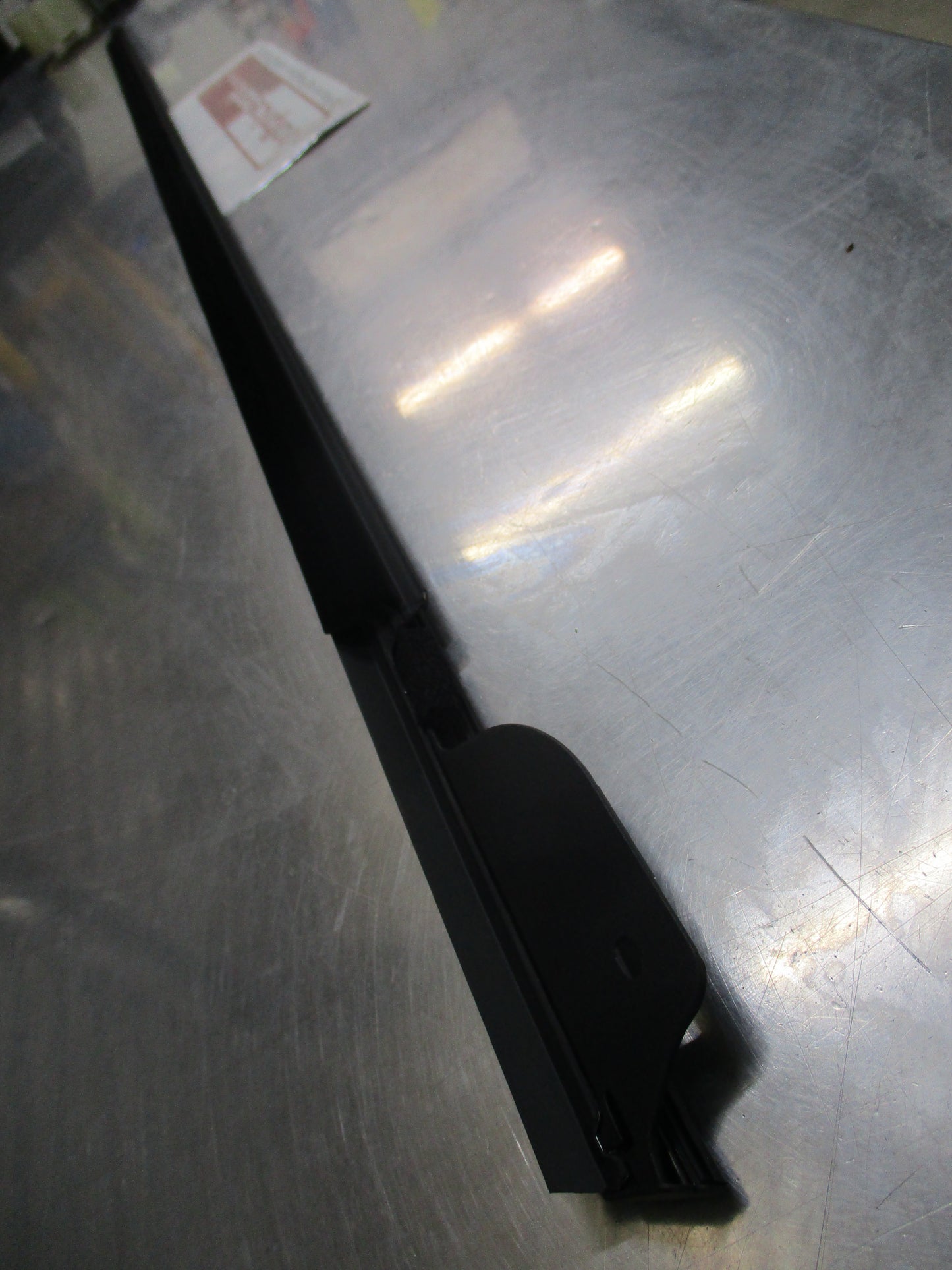 KIA Rio Genuine Left Hand Front Door Weather Strip Moulding New Part