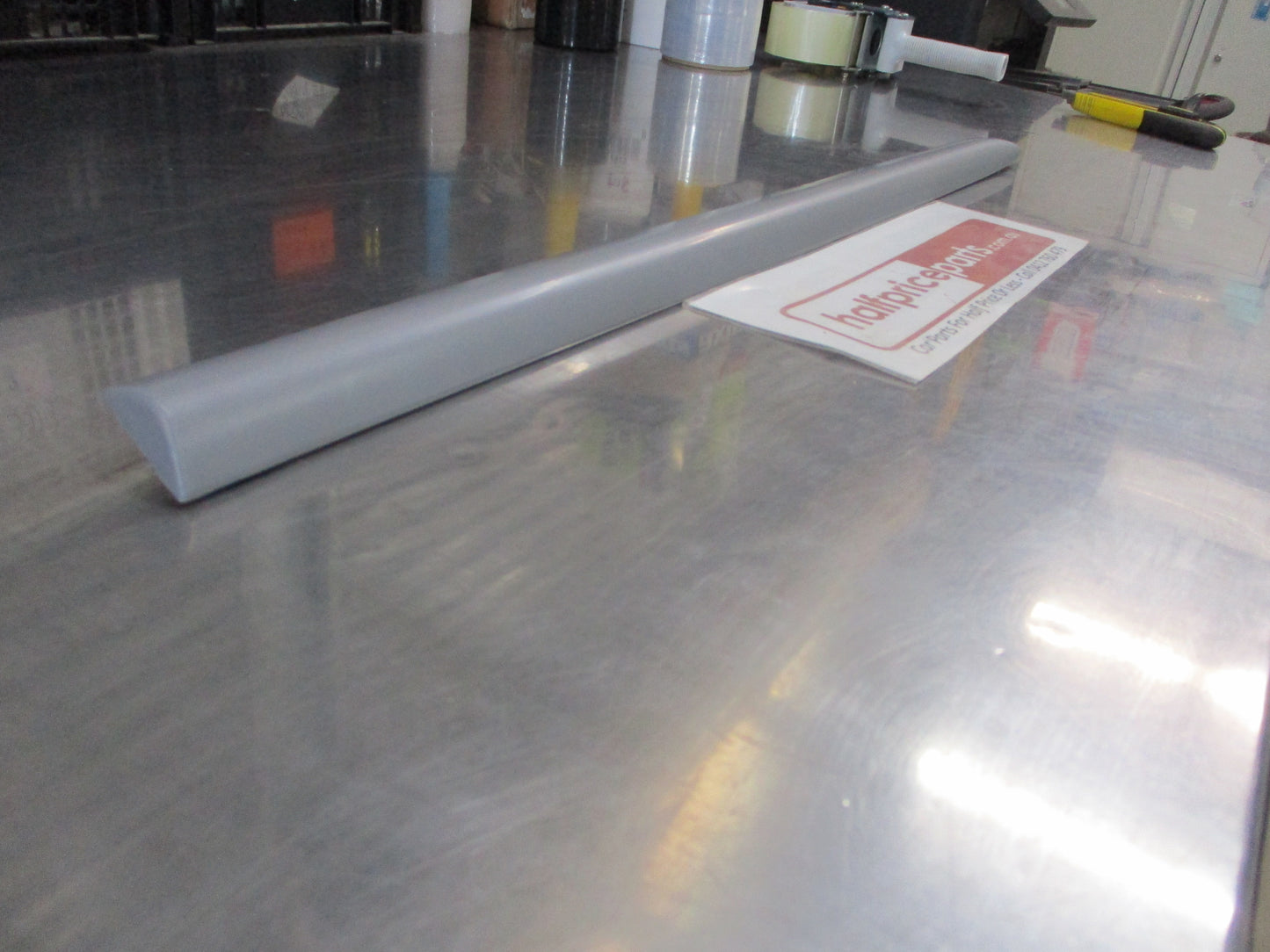 Kia Rondo Genuine Right Hand Rear Door Moulding (Unpainted) New Part