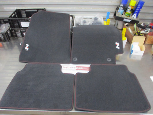 Hyundai I30N Sedan Genuine Set 4 Carpet Mat Set New Part.