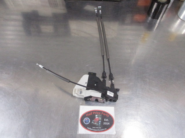 Hyundai Santa Fe DM Genuine Right Hand Front Door Latch Assembly New Part