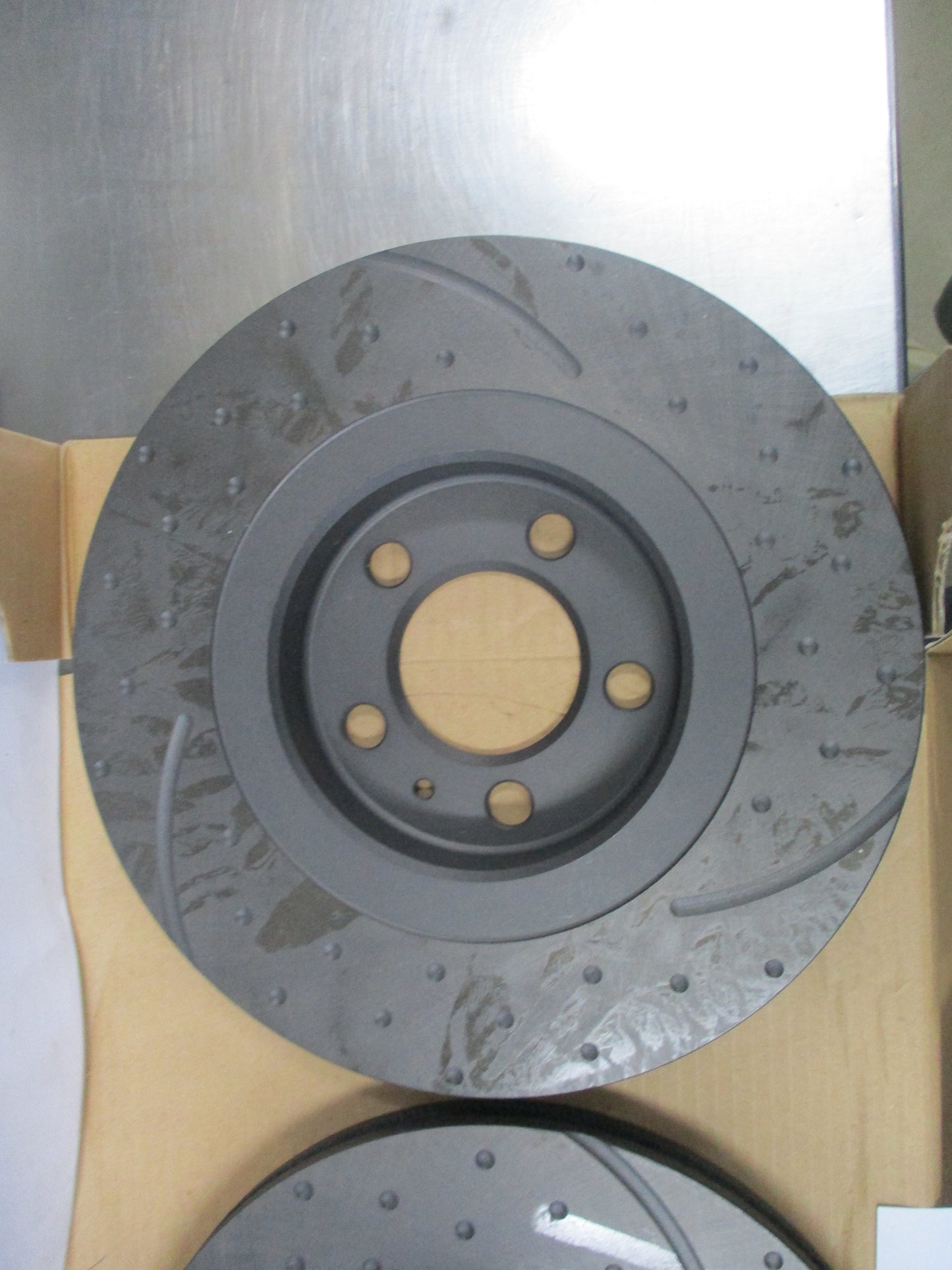 RDA Front Slotted & Dimpled Brake Rotors (Pair) To Suit Volkswagen Golf / Bora / Beetle New Part