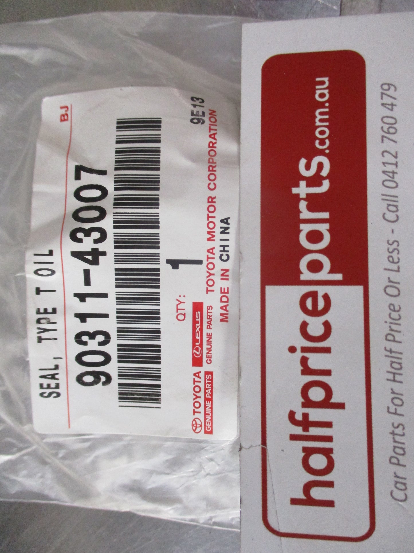 Toyota FJ Cruiser Genuine Transfer Case Oil Seal New Part