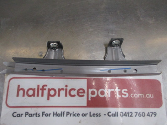 Ford PX Ranger Genuine Right Hand Door Glass Guide New Part