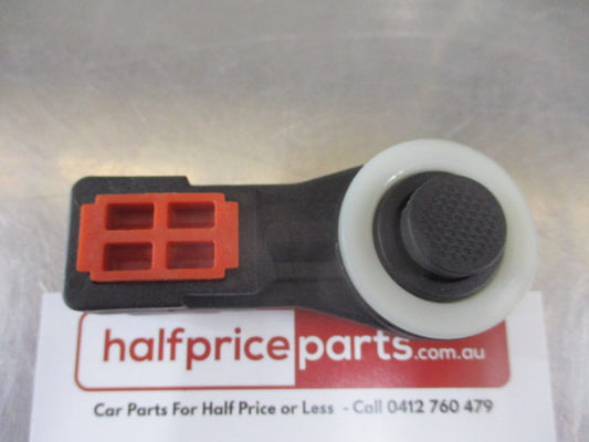 Ford Focus MK2 Genuine Gear Change Shift Cable End New Part