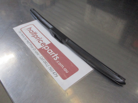 Kia Carnival/Optima/Sportage Genuine Front Passenger Side Wiper Blade Assembly New Part.